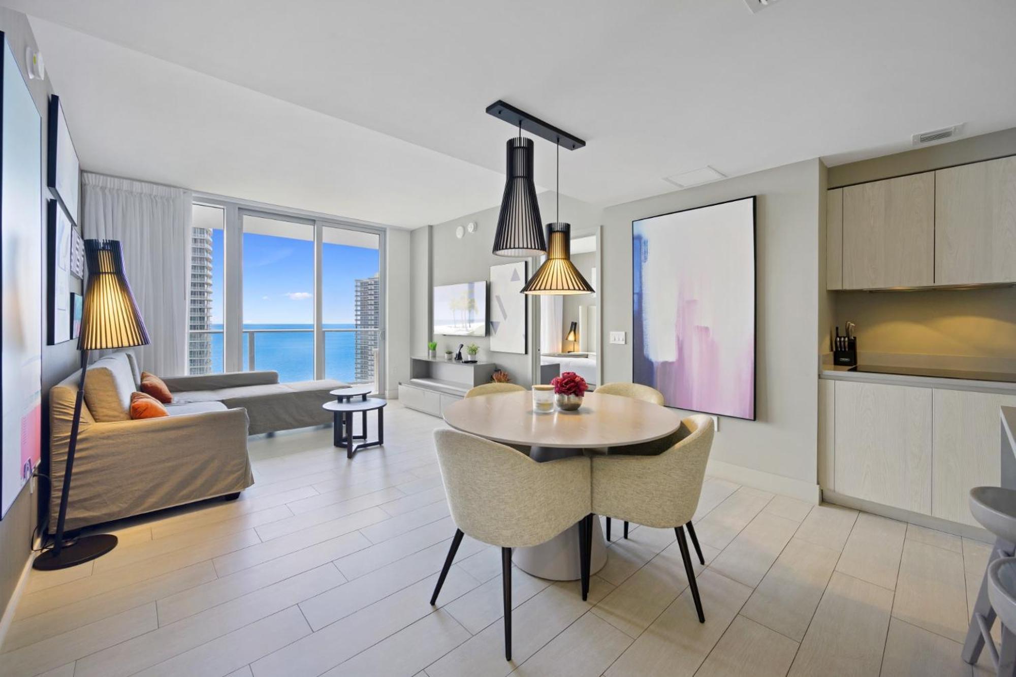 Hyde House Sunset Ground View Apartment *